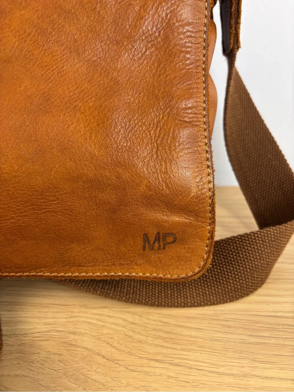 Marta Ponti Oslo Cognac Leather Messanger Shoulder Bag LIKE NEW!